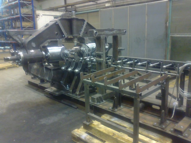 hlk3 Laboratorní kovací stroj